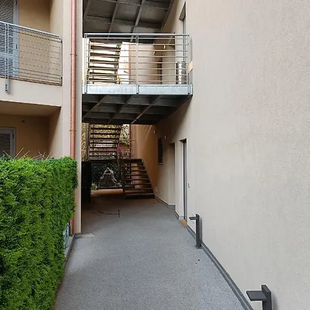 Near To - Donkey's House Appartement Tavernerio