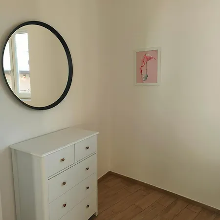 Near To - Donkey's House